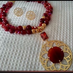 Hand made necklace- Agate stone and Swarovski